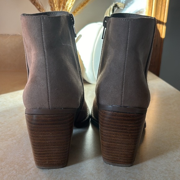Madden Girl Tan Brown Ankle Booties - Picture 6 of 7